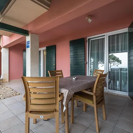 Apartment Jelena, Punta By The Sea *