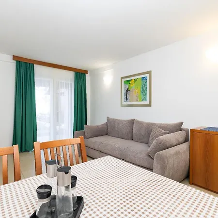 شقة Jelena, Punta By The Sea Veli Lošinj