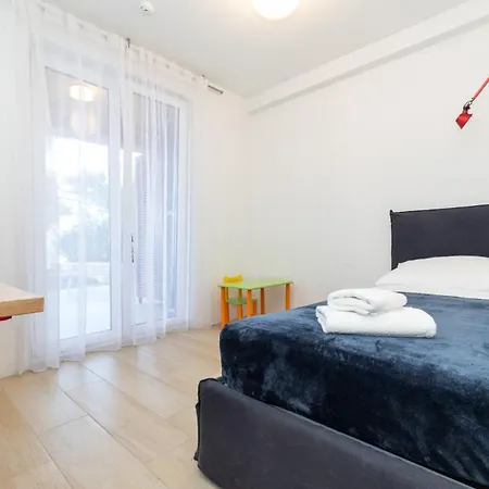 Jelena, Punta By The Sea Apartament Veli Lošinj