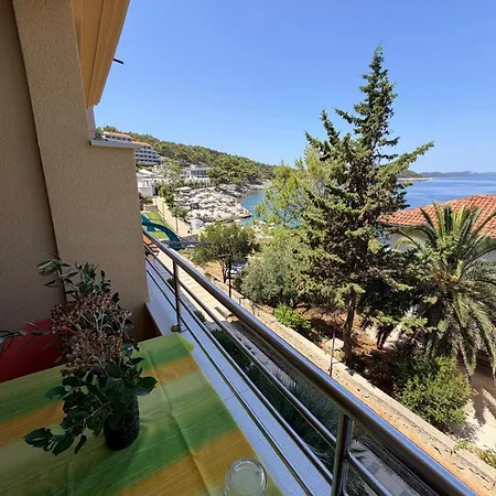 Jelena, Punta By The Sea شقة Veli Lošinj
