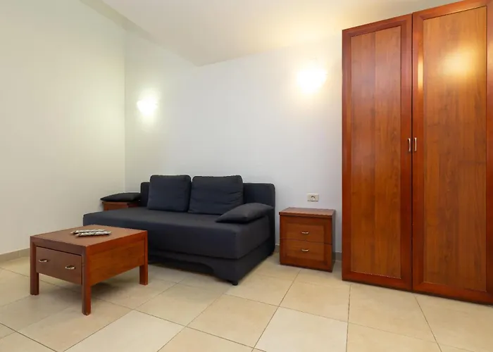 Jelena, Punta By The Sea Veli Lošinj