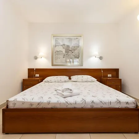 Jelena, Punta By The Sea Veli Lošinj