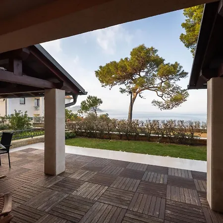 Jelena, Punta By The Sea Appartement *